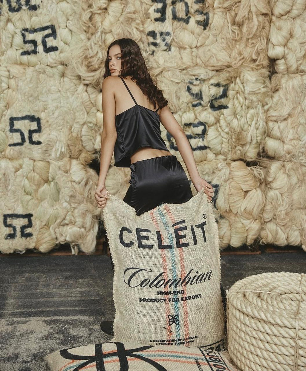 CELEIT SATIN SKIRT BLACK