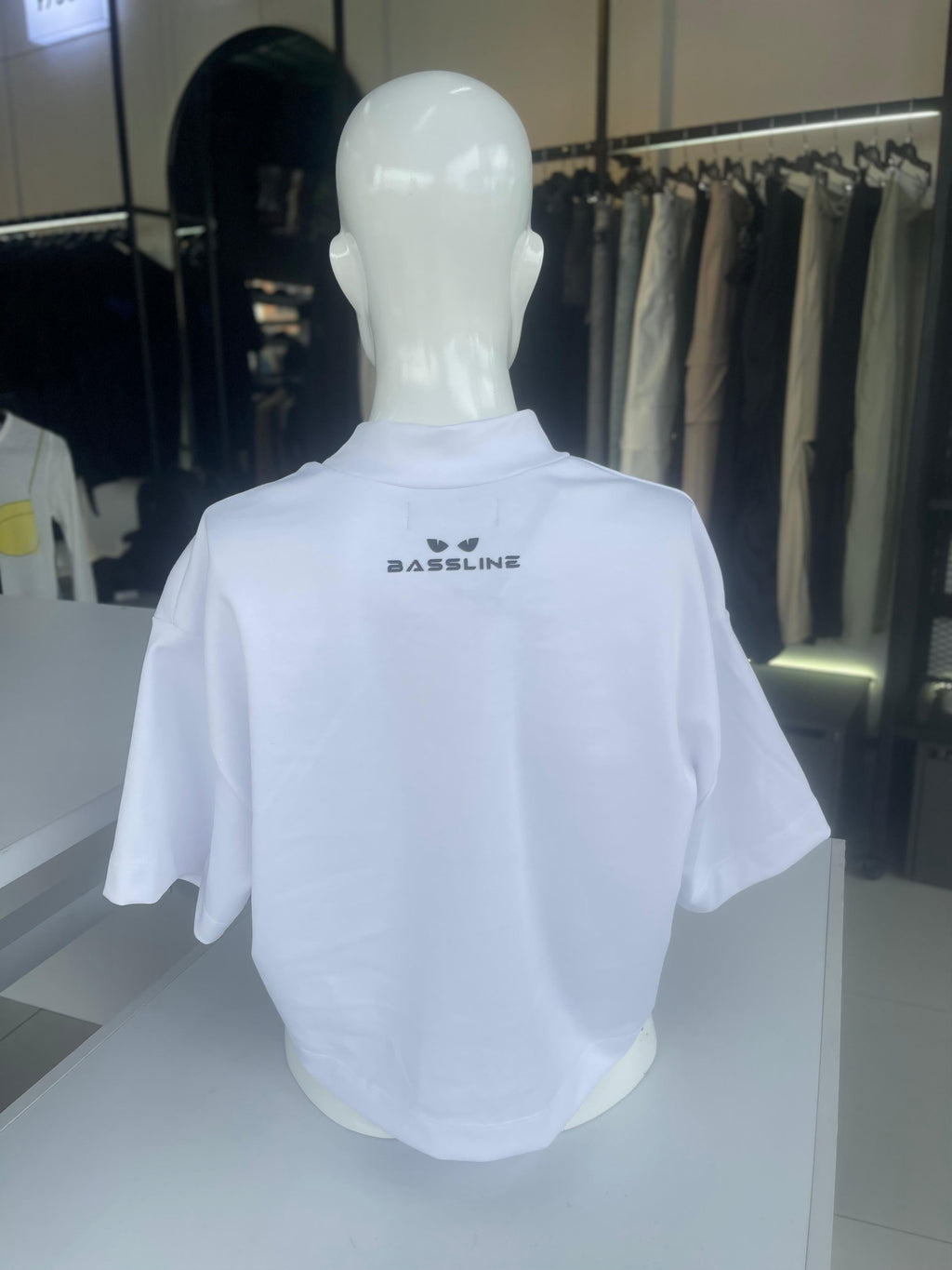 CROP TOP WHITE NEW BASSLINE