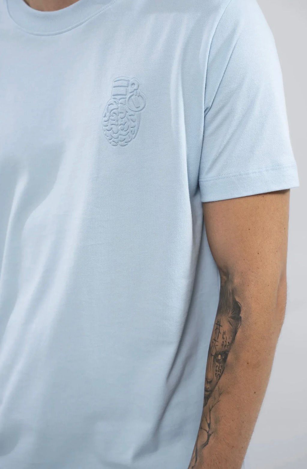 CAMISETA SLIM BLUE BLOW UP
