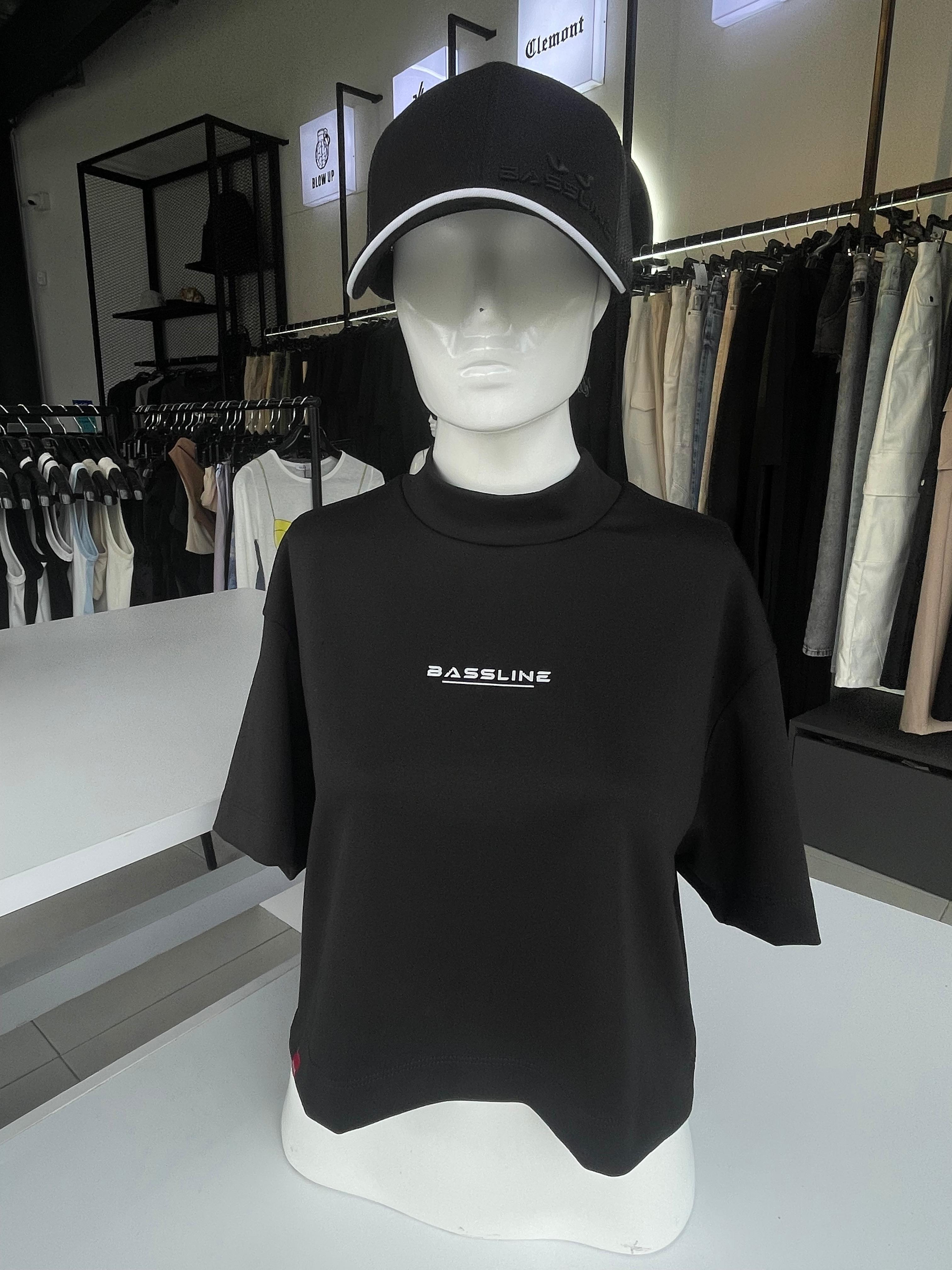 CROP TOP BLACK BASSLINE NEW