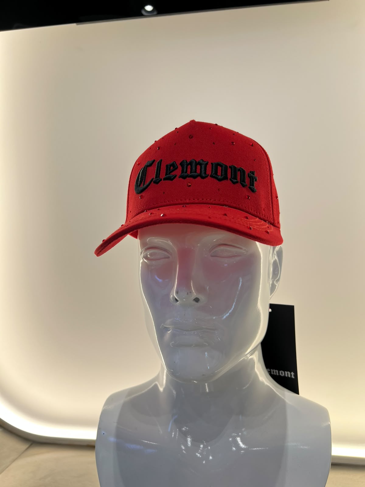 cap prigione roja