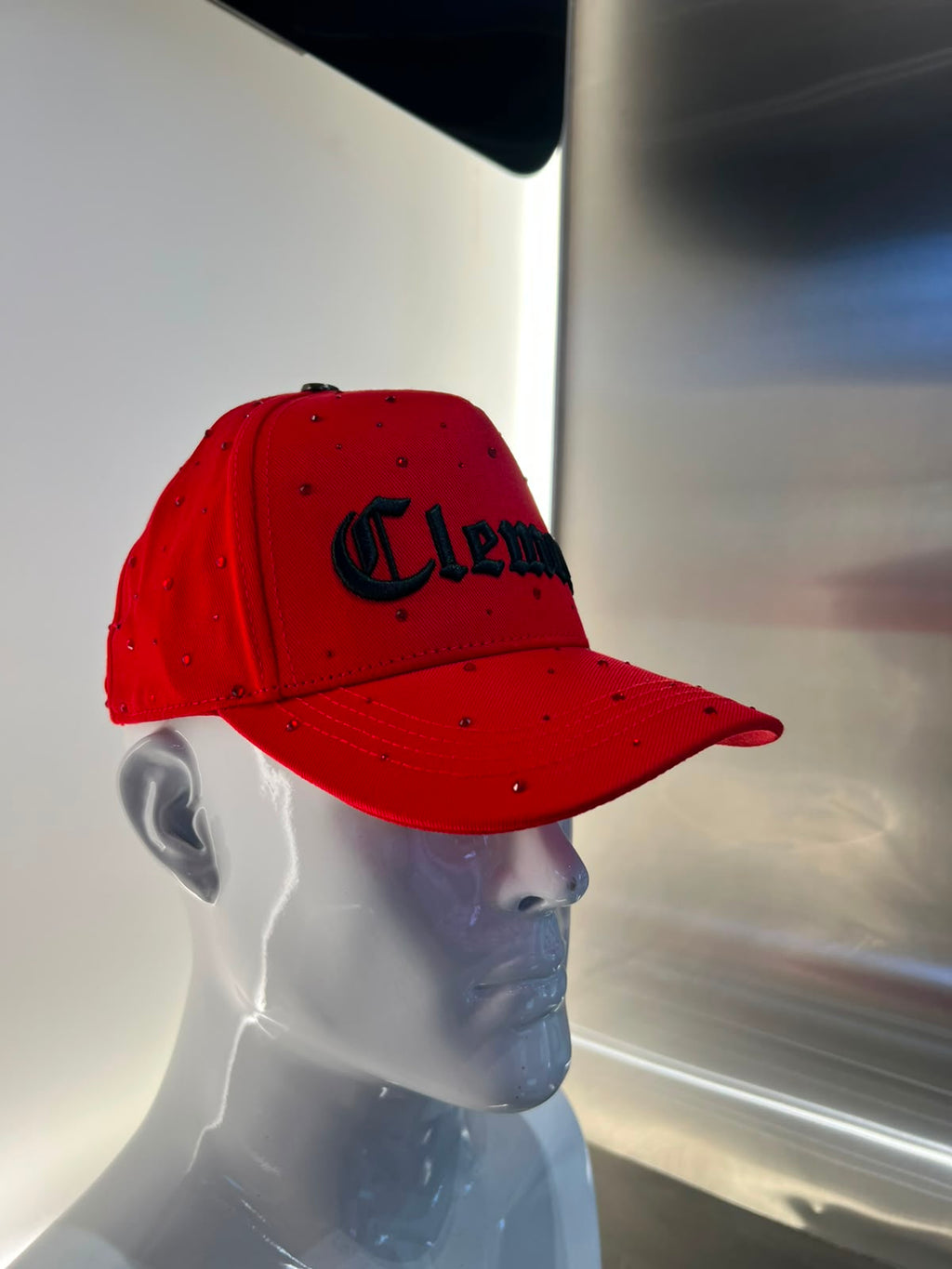 cap prigione roja