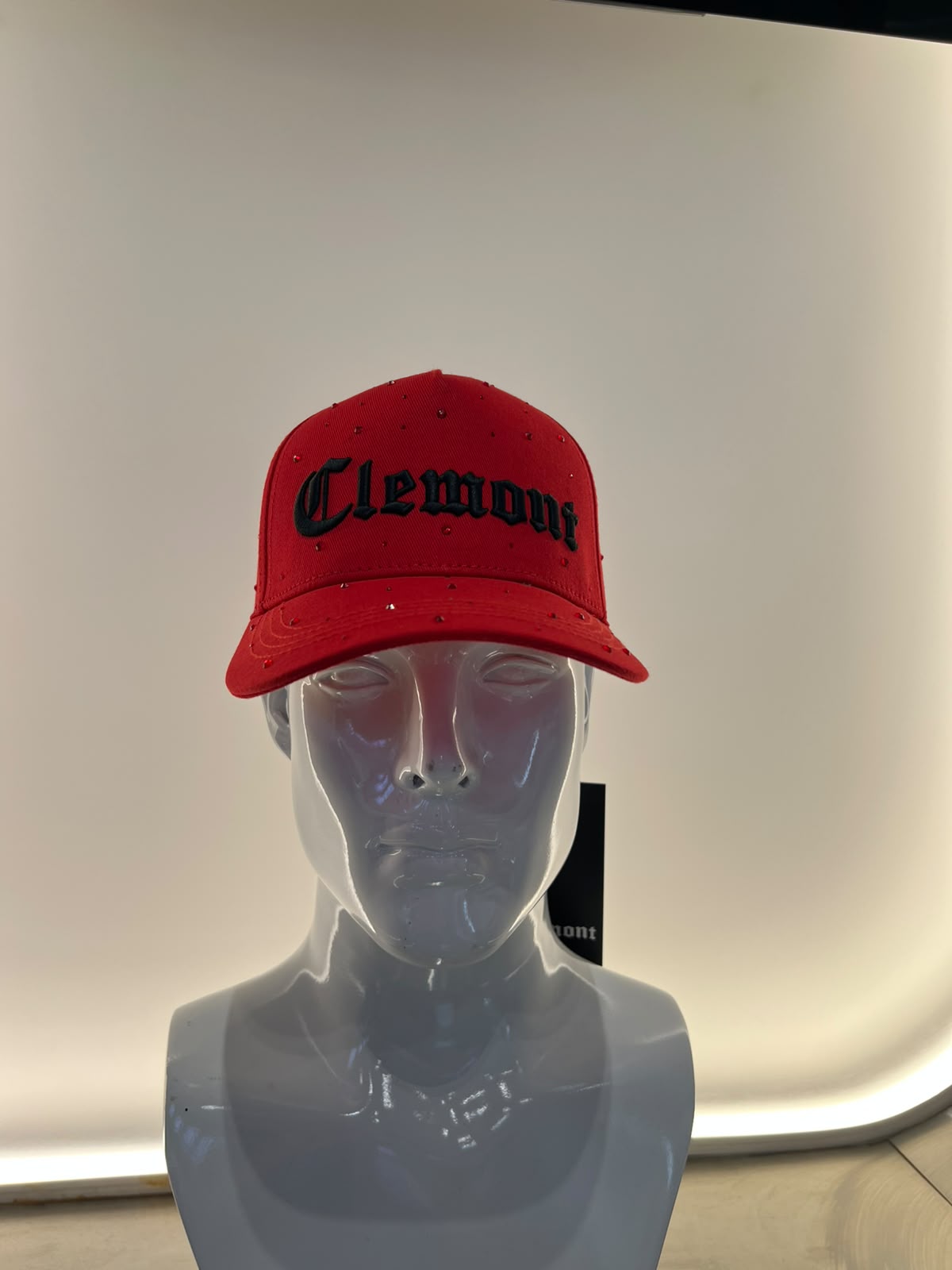 cap prigione roja