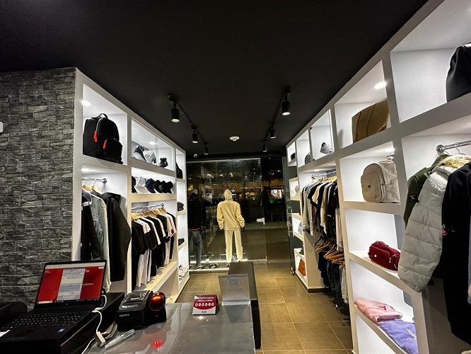 tiendaFisica_2